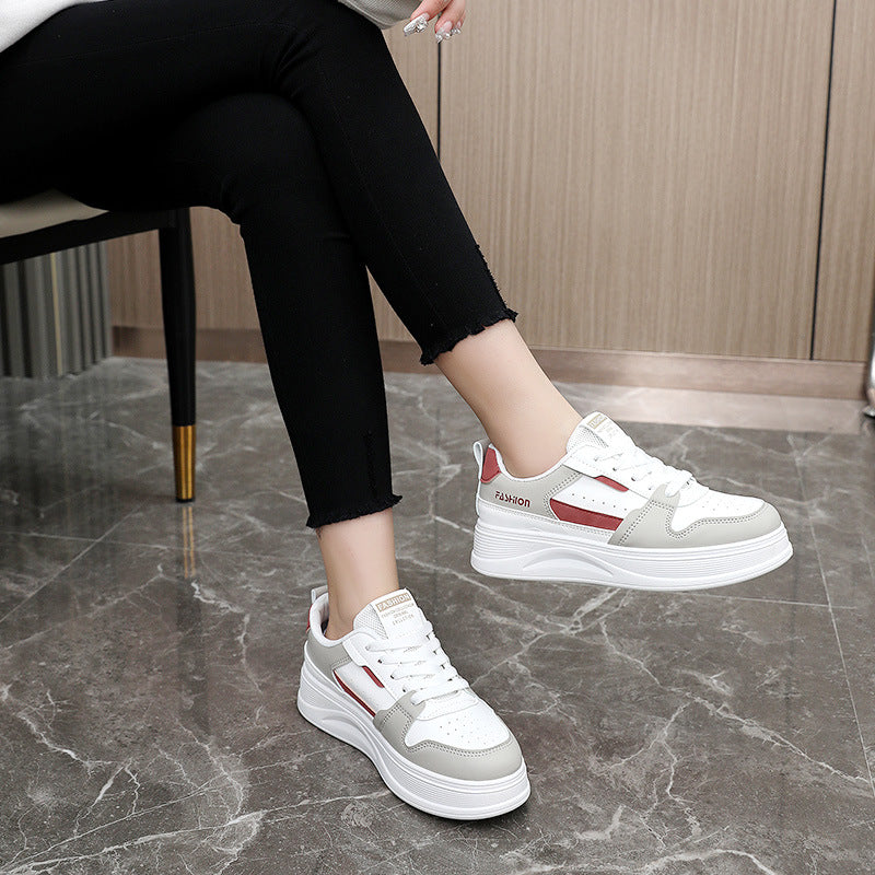 Damen Sportliche Sneakers mit dämpfender Sohle und modernem Design EB