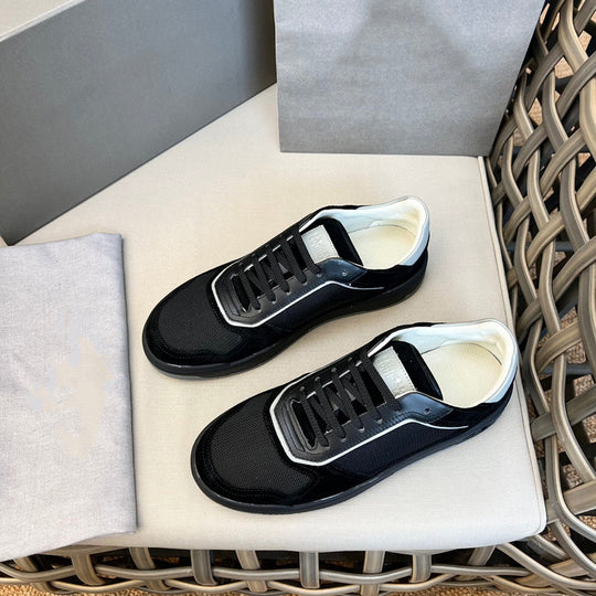 Damen Sportliche Sneaker mit atmungsaktiver Oberflächenstruktur und gepolsterter Innensohle EB