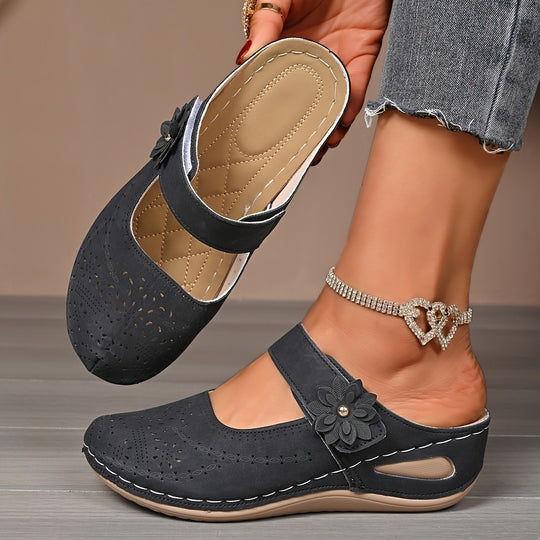 Damen Komfortable Clogs mit floralem Cut-Out-Design und rutschfester Sohle EB