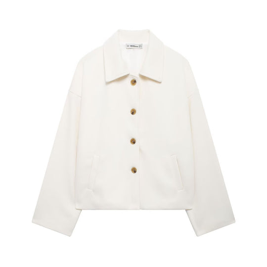 Damen nan kurze kastige Wolljacke mit Hemdkragen, durchgehender Knopfleiste und eingesetzten Eingrifftaschen EB