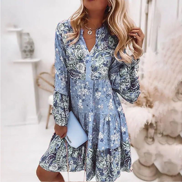 Damen Sommerkleid mit floralen Mustern und schwingendem Rock EB