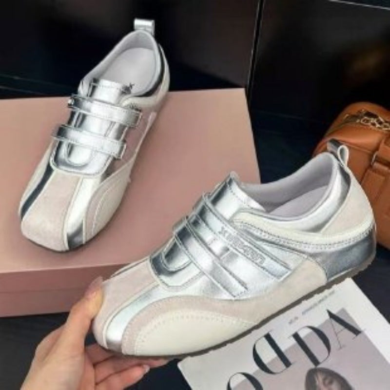 Damen Sportliche Sneakers mit metallic Akzenten und praktischen Klettverschlüssen EB
