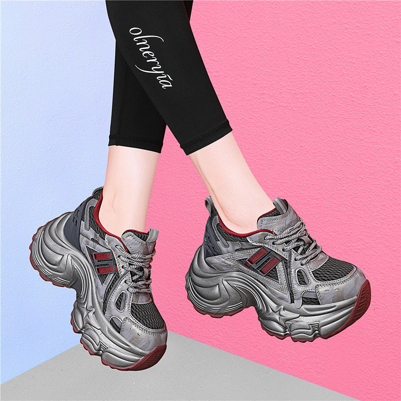 Damen Hochperformante Lifestyle-Sneaker mit überdimensionaler Sohle EB