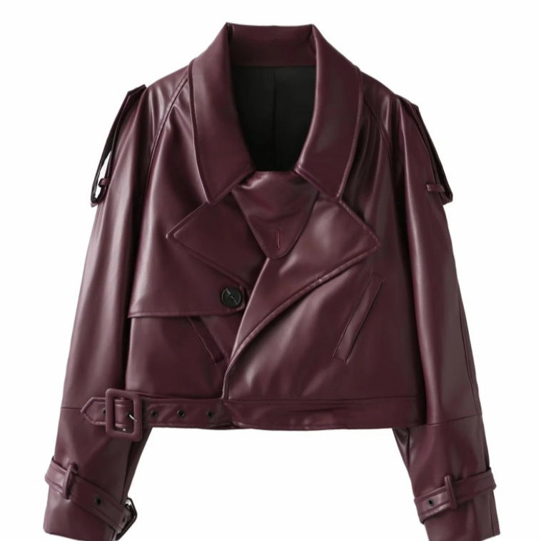 Damen Kunstleder Bikerjacke im modischem Cropped-Design mit taillierbarem Gürtel und dekorativen Knöpfen EB