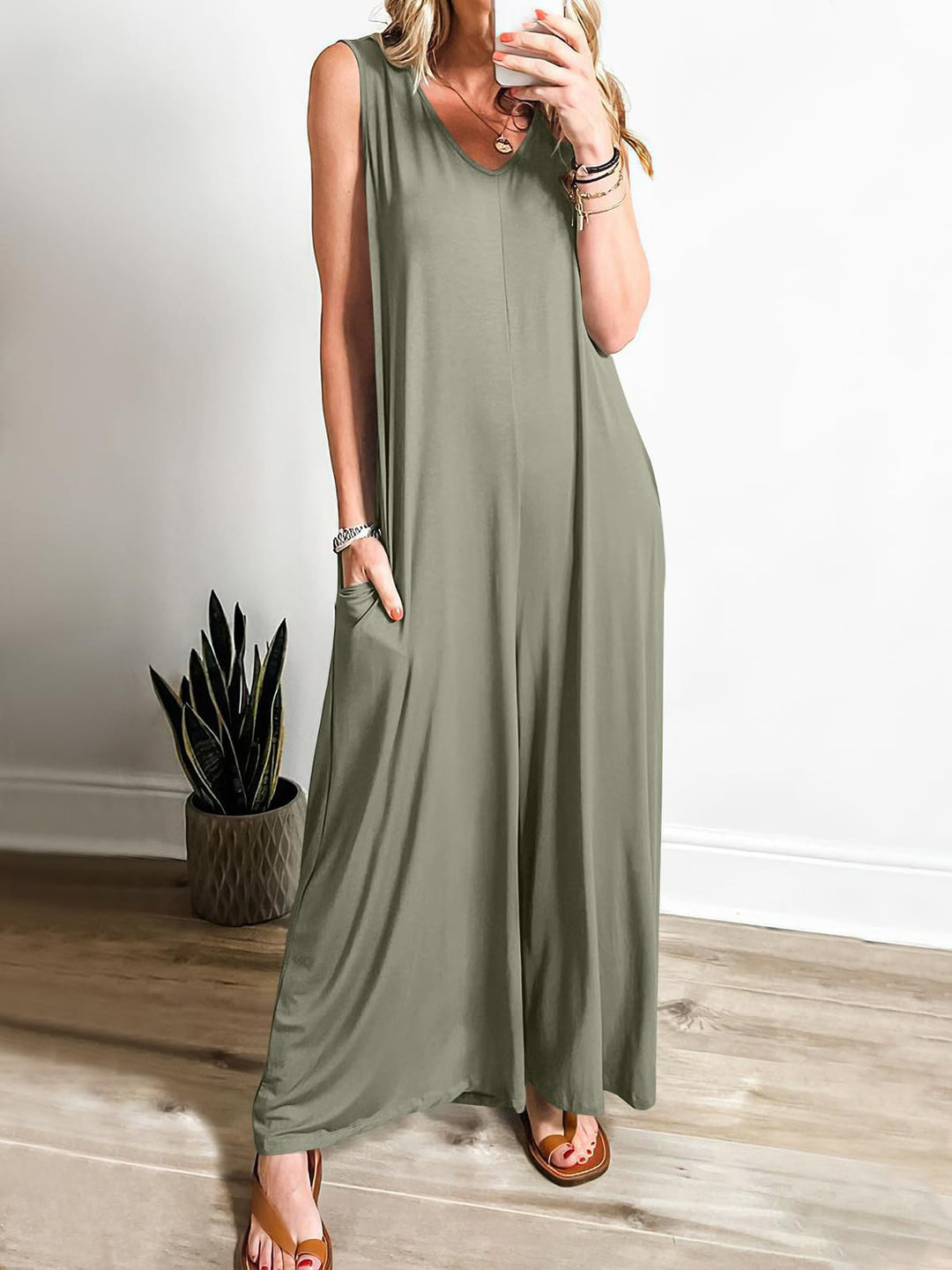 Damen ärmelloses Maxikleid mit seitlichen Taschen und fließender Silhouette EB