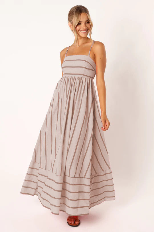 Damen Maxi-Kleid mit schmalen Spaghettiträgern und eleganten Querstreifen EB