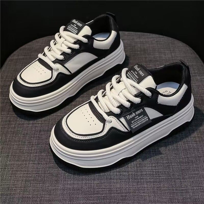 Damen Sportliche Sneaker mit robuster Sohle und modernem Design EB
