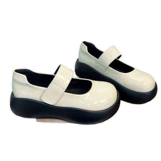 Damen Plateau Schnürschuhe mit praktischem Klettverschluss und trendigem Design EB