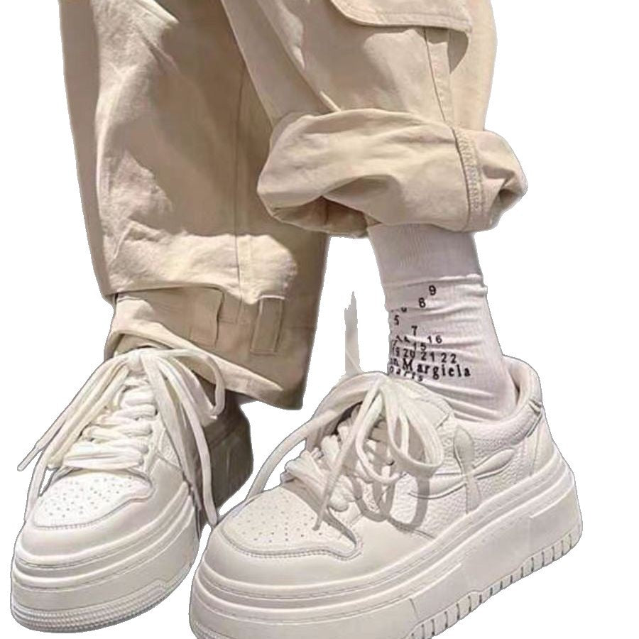 Damen modische Plateau-Sneaker mit strukturiertem Obermaterial und trendigem Design EB