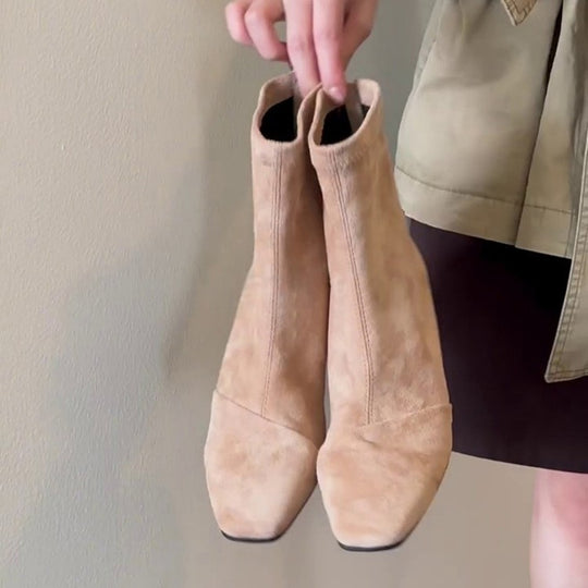 Damen Stiefeletten mit elegantem spitzen Zehen und strukturiertem Obermaterial EB