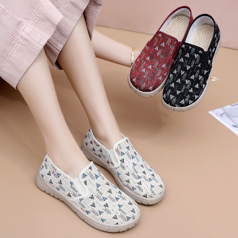 Damen Slip-On Schuhe mit bequemer Leistenform von EB