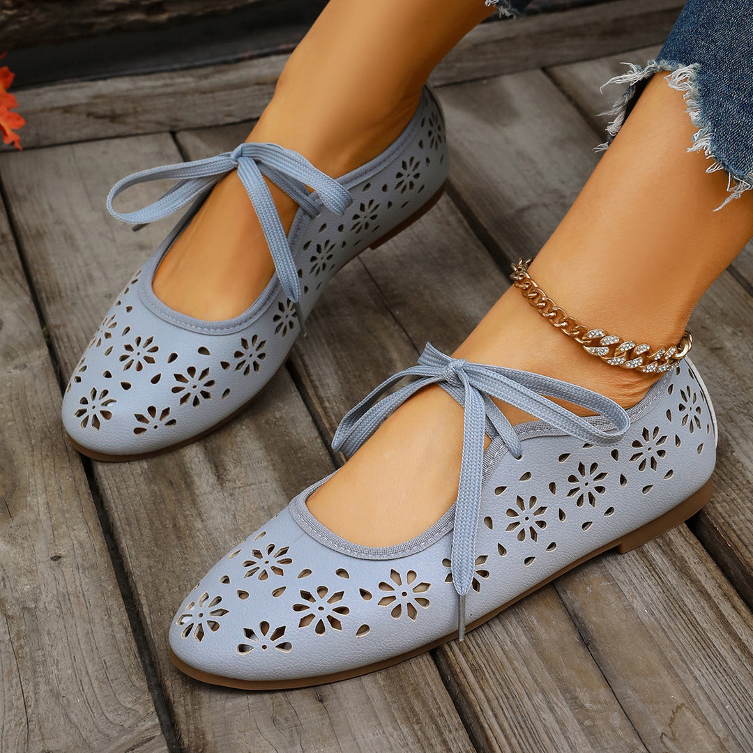 Damen Ballerinas mit perforiertem Blumenmuster und komfortablem Fußbett EB