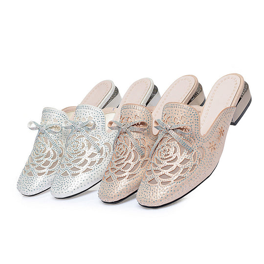 Damen Mules mit funkelndem Strassbesatz und elegantem Spitzenmuster EB