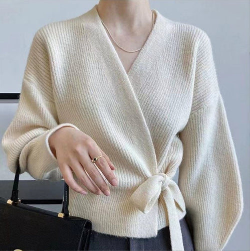 Damen Wickelstrickjacke mit weit geschnittenen Ärmeln und Taillengürtel EB