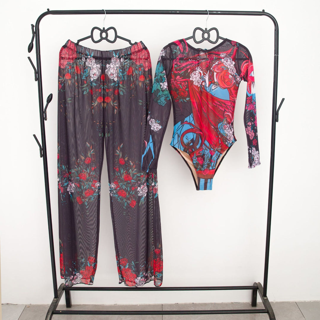Damen modisches Badeoutfit mit langärmeligen Oberteil und lässigen Pants EB