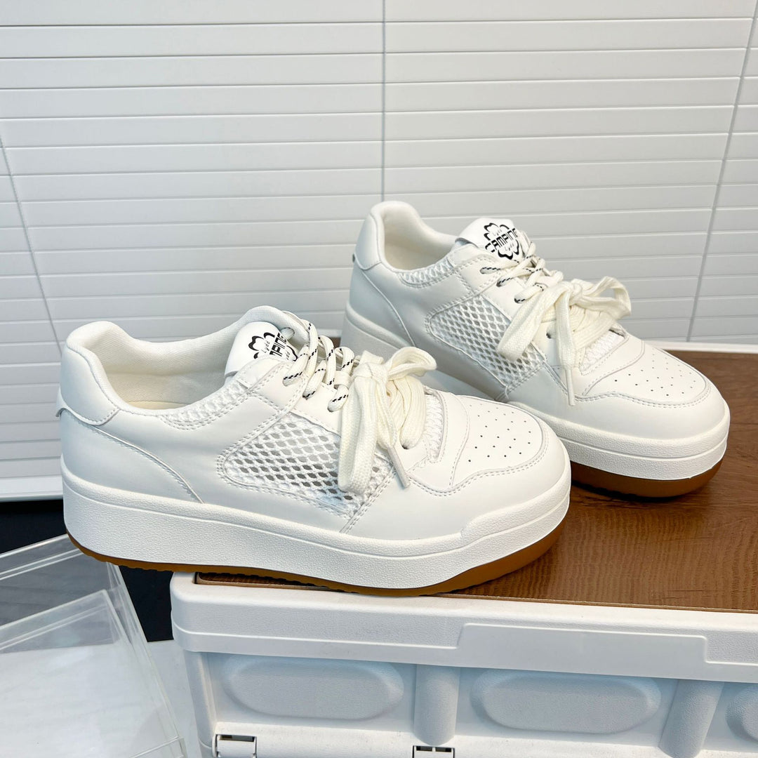 Damen Sportliche Sneakers mit luftiger Netz- und Lederkombination EB