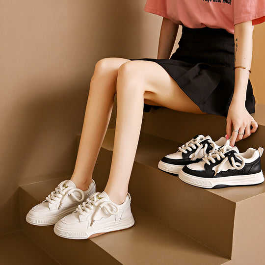 Damen Sportliche Sneakers mit atmungsaktivem Obermaterial und modischen Akzenten EB