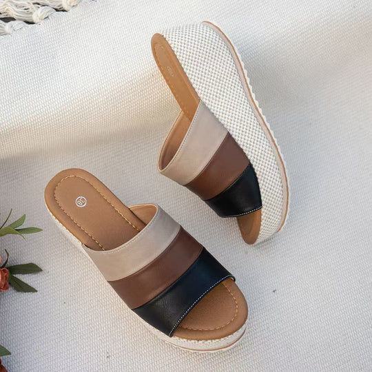 Damen Wedge-Sandalen mit komfortablem Fußbett und modischem Riemendesign EB