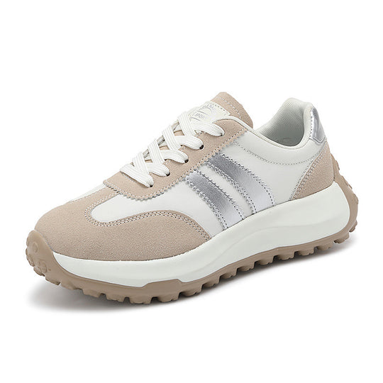 Damen nan retroorientierter City-Sneaker mit grobstolliger Laufsohle, gepolstertem Komfortfußbett und Wildlederbesatz EB
