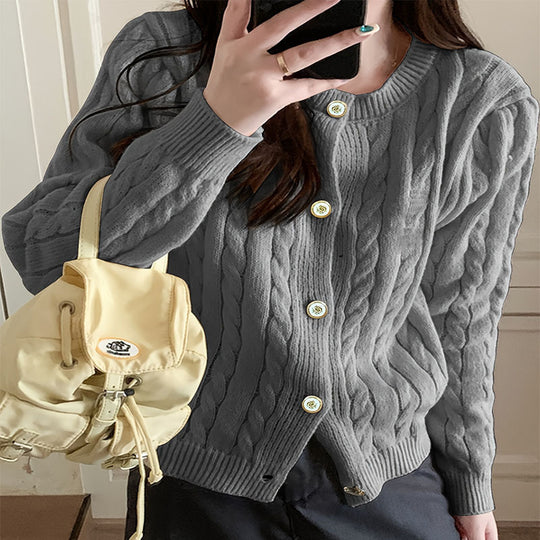 Damen Grobstrickjacke mit Knopfverschluss und besonderem Zopfmuster EB