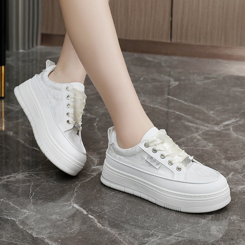 Damen Modische Sneaker mit floralem Design und erhöhtem Plateau EB