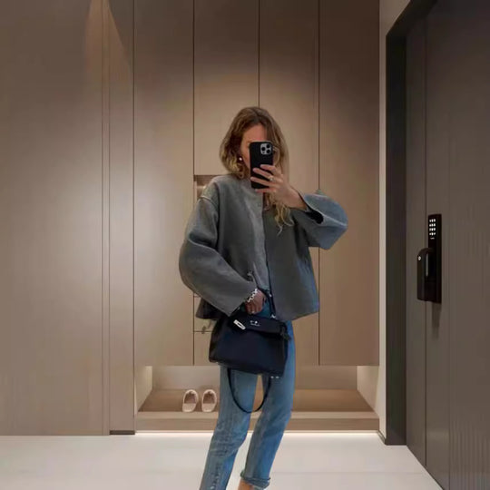 Damen oversized Wolljacke mit elegantem Schnitt und lässigem Look EB