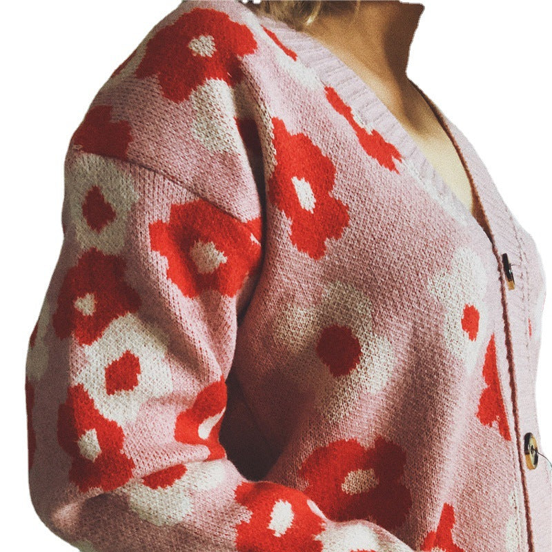 Damen Strickjacke mit floralen Mustern und dekorativen Knöpfen EB