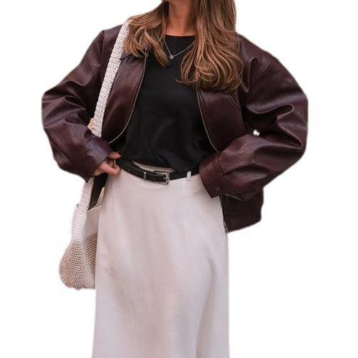 Damen Kunstlederjacke mit auffälliger Schnittführung EB