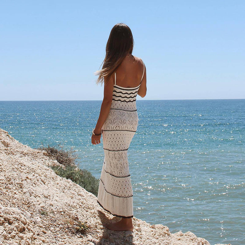 Damen gehäkeltes Strandkleid mit zarten Mustern und fransigen Details EB