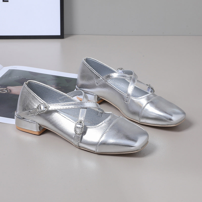 Damen Elegante Flachschuhe mit schimmerndem Obermaterial und verstellbaren Riemen EB