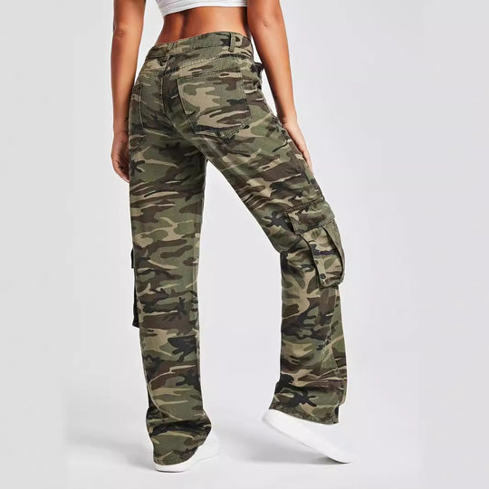 Damen Cargo-Hose im urbanen Camouflage-Stil mit praktischen Seitentaschen EB