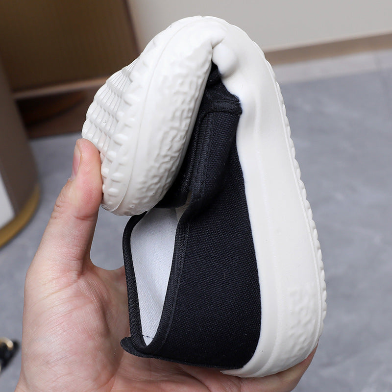Damen Sportliche Slip-On Sneakers mit rutschfester Sohle und elastischem Einsatz EB
