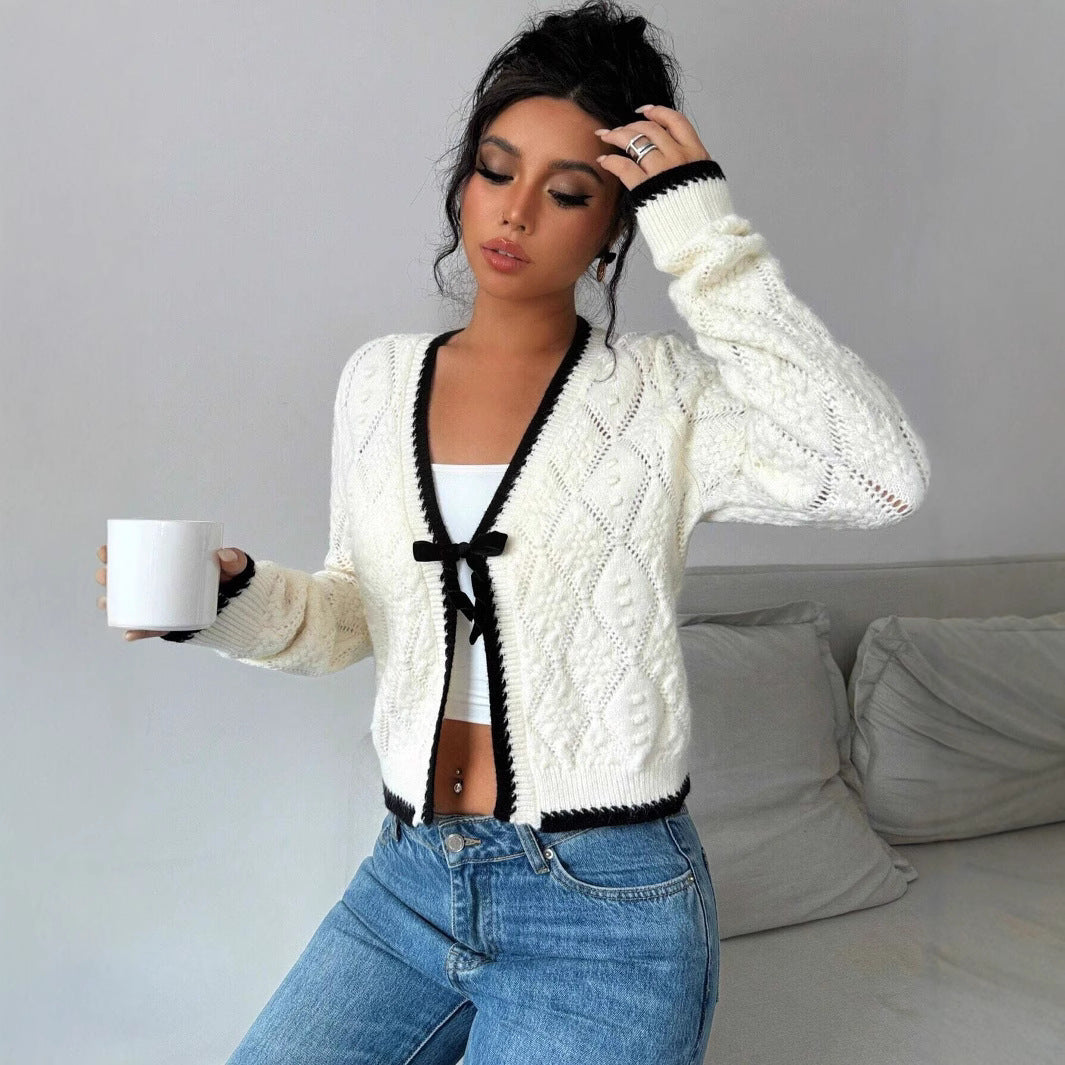 Damen lässige Strickjacke mit kontrastierenden Rippeneinsätzen und Kordelzug EB