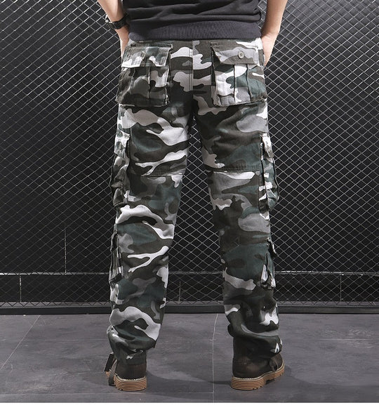 Herren Cargo-Hose mit multifunktionalen Taschen und modischem Camouflage-Design EB
