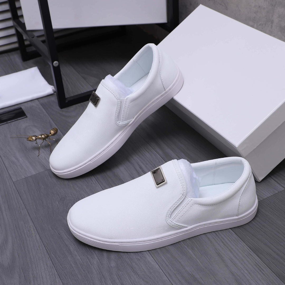 Damen Bequeme Slip-On Sneakers mit eleganter Lederriemen-Applikation EB