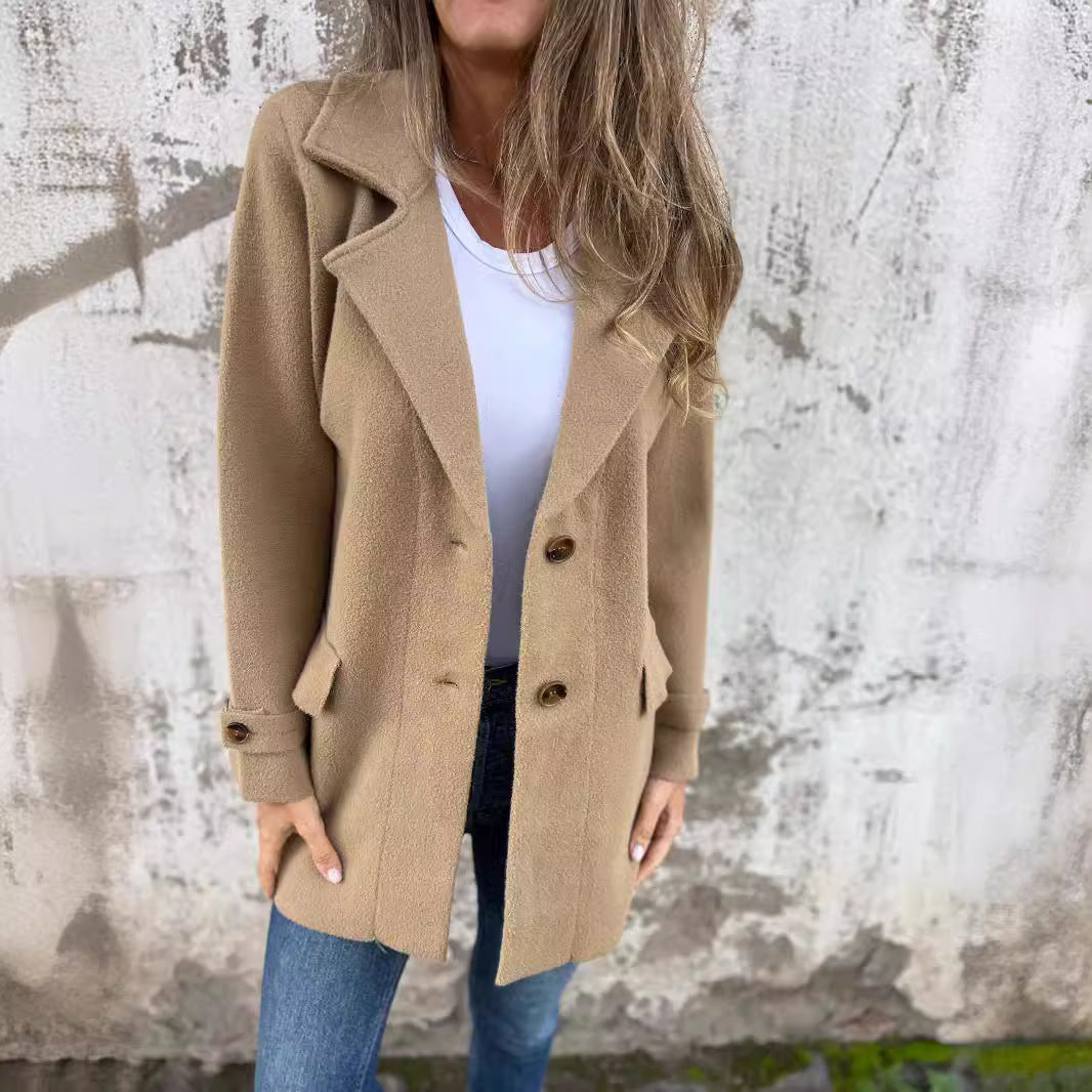 Damen Modischer Oversized-Mantel mit modernen Knopfdetails EB