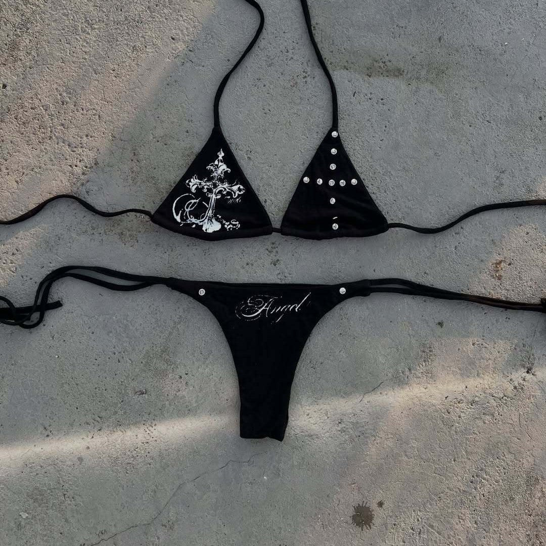 Damen Bikini-Set mit ausgefallenen Details und einzigartigen Akzenten EB
