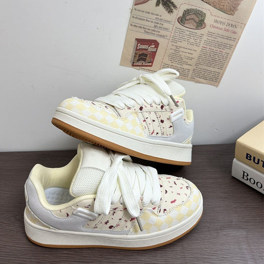 Damen Sportliche Sneakers mit flexibler Textur und atmungsaktiven Einsätzen EB