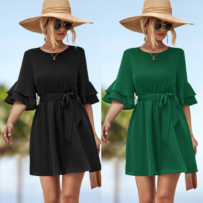 Damen Freizeitkleid mit voluminösen Rüschensäumen und tailliertem Gürtel EB