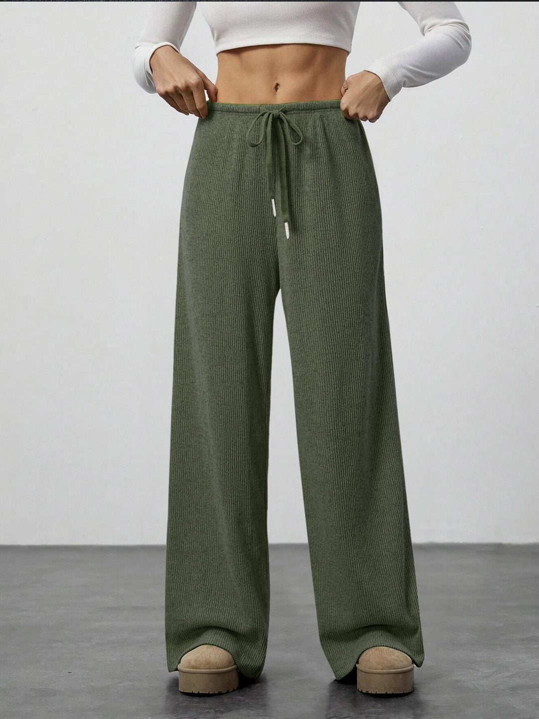 Damen Weit geschnittene Relax-Hose aus elastischem Strickmaterial mit Kordelzug EB