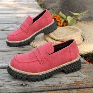 Damen Slip-On Mokassins mit rutschfester Profilsohle und elegantem Design EB