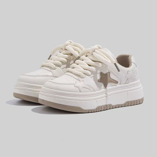 Damen Modische Chunky Sneakers mit dekorativen Sternenapplikationen EB