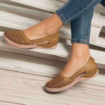 Damen bequeme und stilvolle Slipper mit perforiertem Design EB