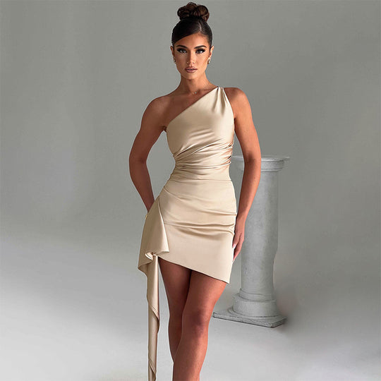 Damen Elegantes Ein-Schulter Kleid mit fließendem Schnitt und asymmetrischem Saum EB