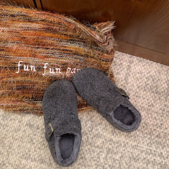 Damen Hausschuh aus hochwertigem Filz mit decorative Schnalle EB