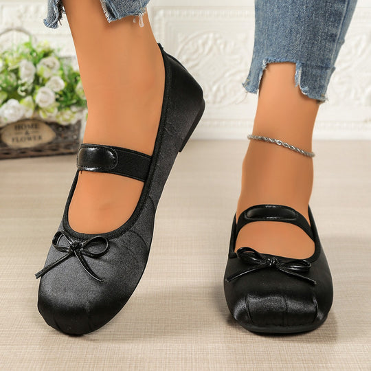 Damen Ballerinas mit elastischem Riemen und dekorativem Schleifen-Detail EB