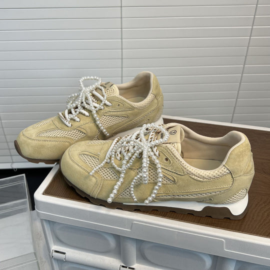 Damen Sportliche Sneaker mit atmungsaktivem Mesh und luxuriösem Veloursleder EB