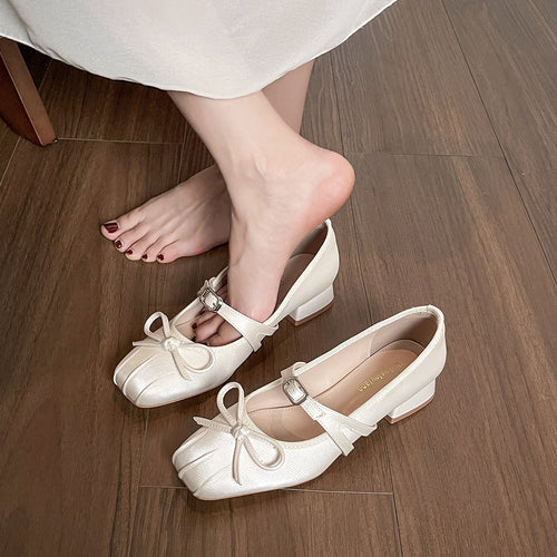 Damen Ballerinas mit dekorativem Riemchen und komfortablem Blockabsatz EB