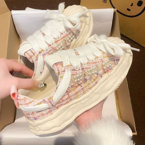 Damen Sneakers mit luxuriösen Details EB