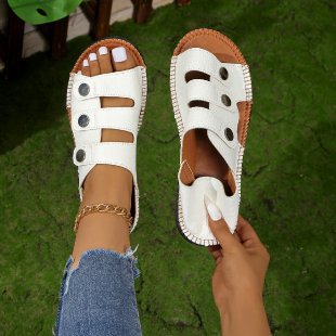Damen Komfortable Riemchen-Sandalen mit moderner Knopf-Applikation EB